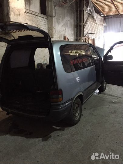 Ниссан серена по запчастям