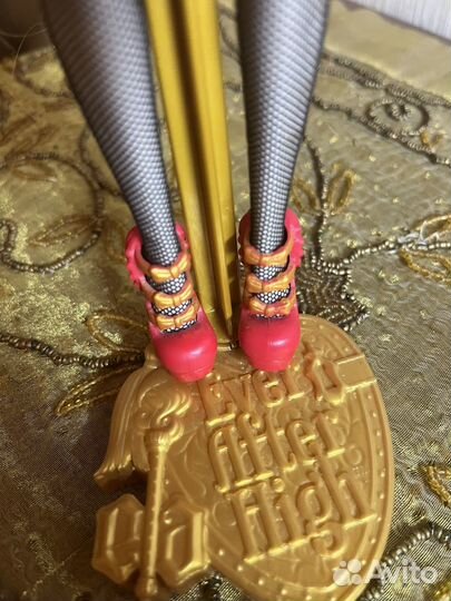Ever After High Кукла базовая Эппл Вайт