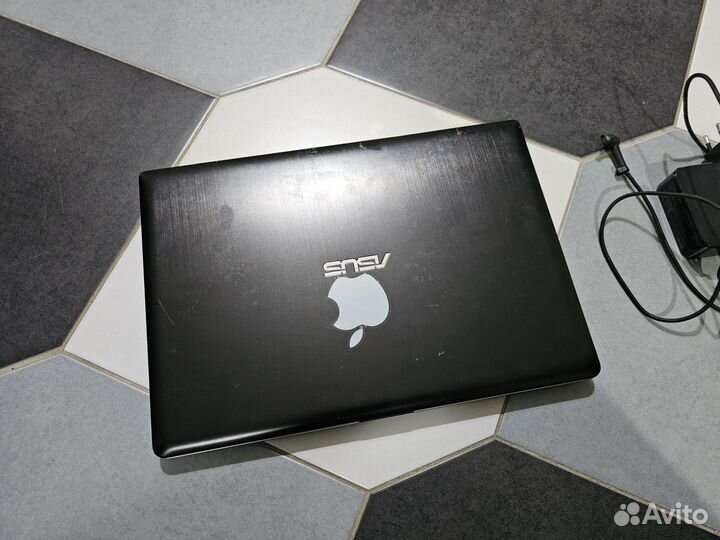 Ноутбук asus