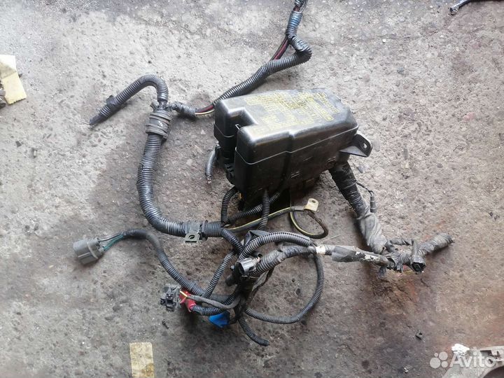 Блок предохранителей Митсубиси Галант 8