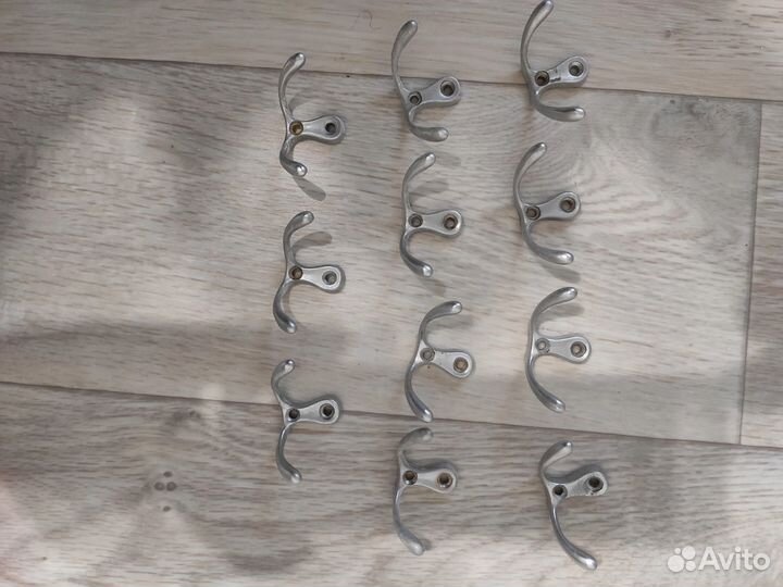 Дверные ручки с ключами