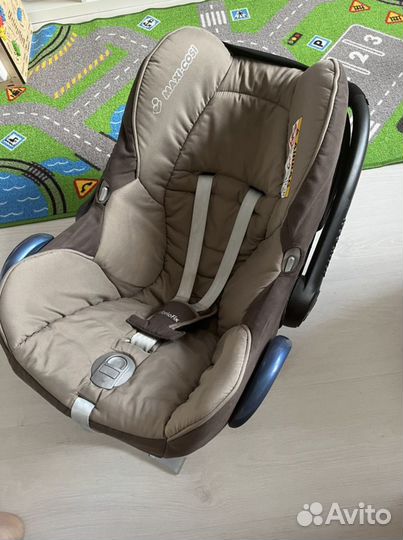 Автокресло люлька maxi cosi и база isofix