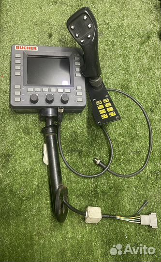 Bucher citycat 2020xl и 1000