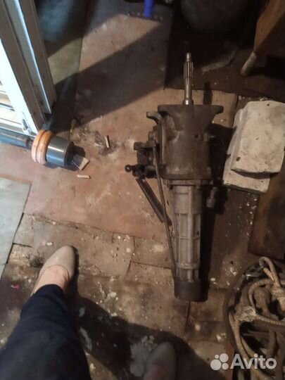 Кпп М412 +защита передняя