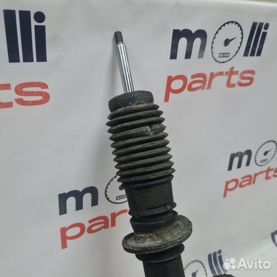 Стойка амортизатора Mercedes W205 2019