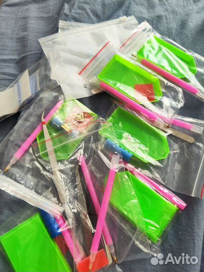 Стразы для алмазной мозаики