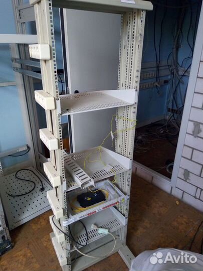 Серверный шкаф, сетевая стойка