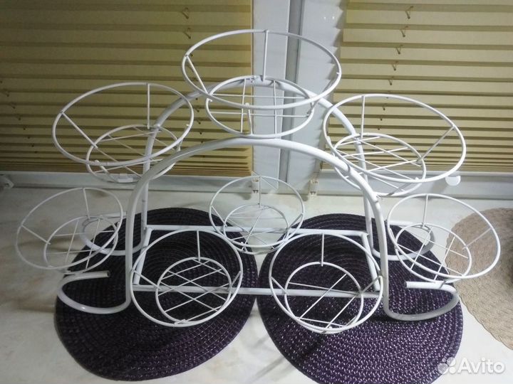 Полка для цветов (на 8 горошков)