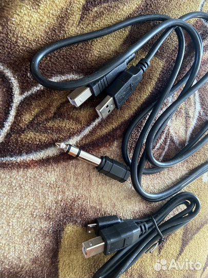 Цифровое пианино Tesler