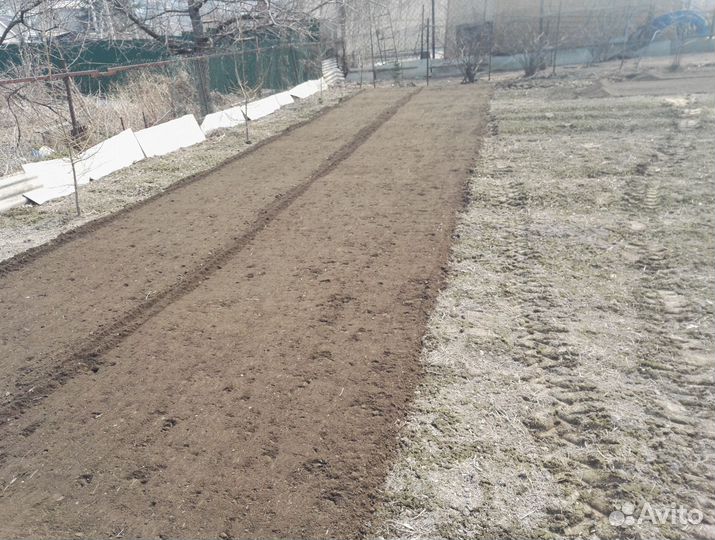 Вспашка огорода, земли, поля минитрактором
