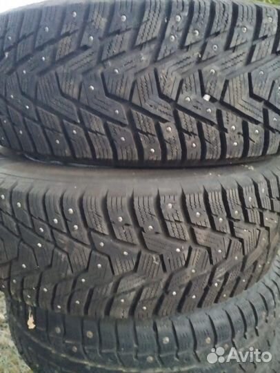 Hankook Winter I'Pike 19.5/65 R15 и 19.5/65 R15