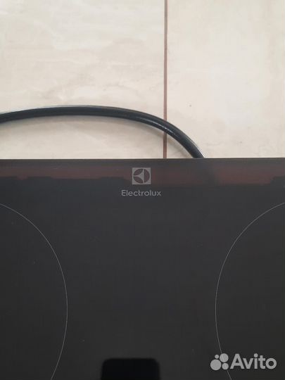 Индукционная панель стеклокерамика Electrolux