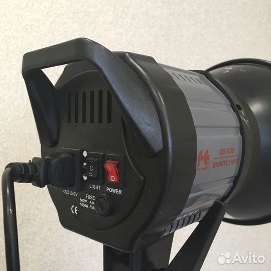 Осветитель галогенный Falcon Eyes DS-500