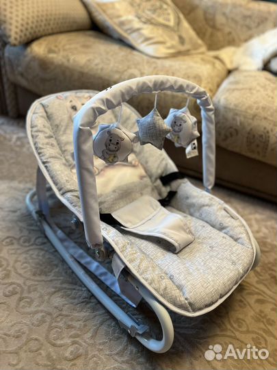 Шезлонг для новорожденных