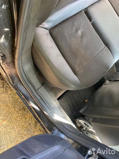 Накладки порогов внутренние Opel Astra H