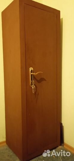 Оружейный сейф на 4 ствола