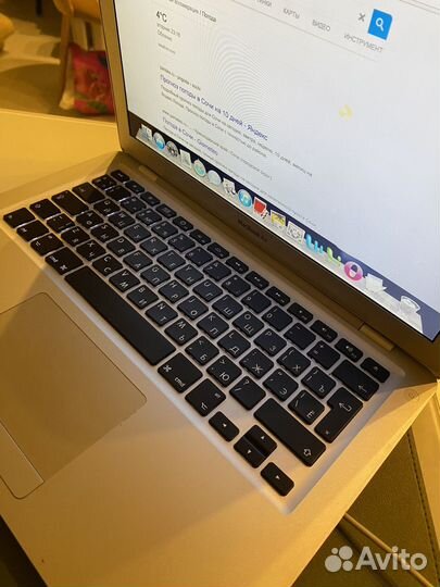 Ноутбук apple