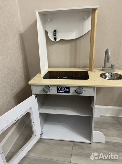 Детская игровая кухня деревянная