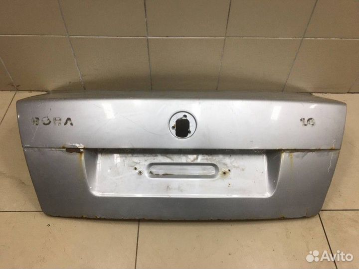 Крышка багажника Volkswagen Bora
