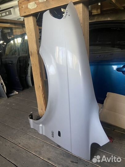 Крыло переднее левое Hyundai Trajet