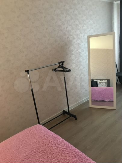 2-к. квартира, 70 м², 8/12 эт.