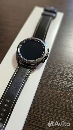 Смарт часы Samsung Galaxy Watch 3 classic