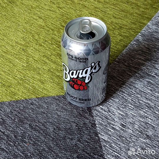 Банка американское корневое пиво Barq's Root Beer