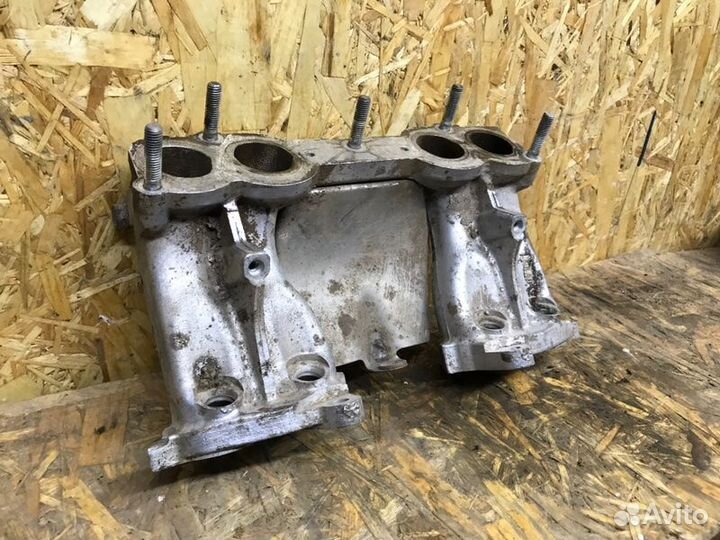 Коллектор впускной LADA Kalina хетчбек 1.6 2011