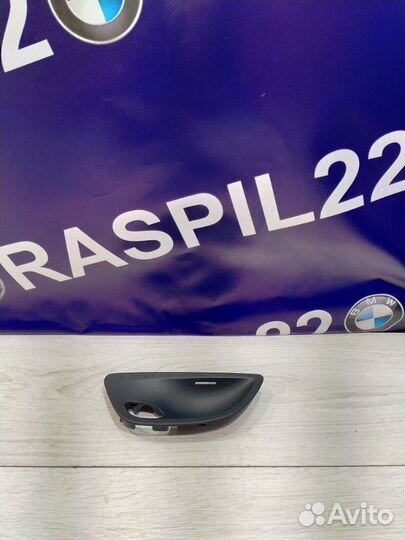 Накладка ручки двери задняя левая Bmw 523I F10