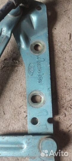 Петля багажника Ford Focus 1 DFW eydc 2004 задн. п