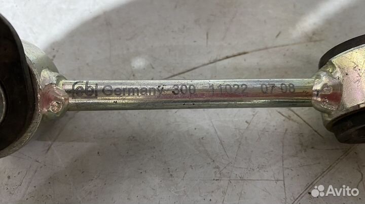 Стойки стабилизатора передние Mercedes W210