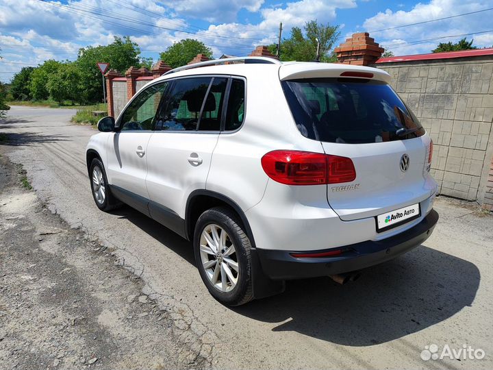 Volkswagen Tiguan 2.0 AT, 2011, 204 000 км