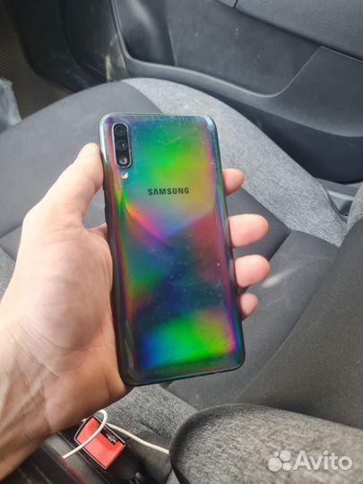 Samsung Galaxy A50, 4/64 ГБ