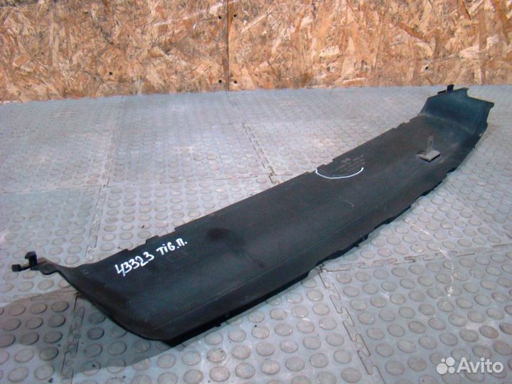 VW Tiguan 1 Воздуховод радиатора нижний