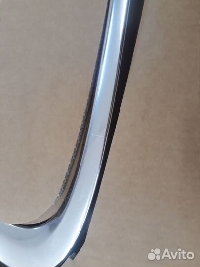 Молдинг стекла глухого заднего правого для Porsche