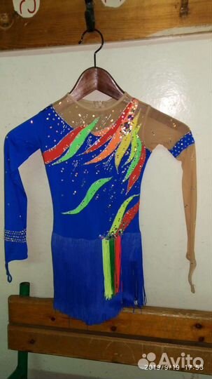 Костюм для фигурного катания