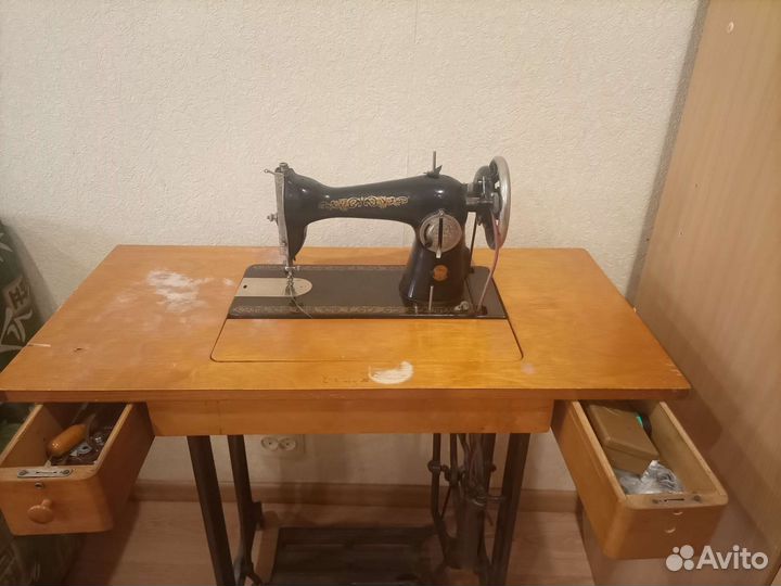 Швейная машинка