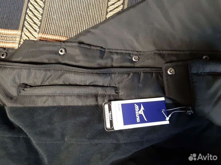Лыж.зимняя куртка(парка) р.XL mizuno Сб.России