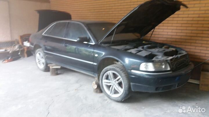 Audi A8 4.2 AT, 2000, 274 000 км