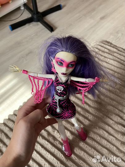 Кукла Монстер Хай Спектра