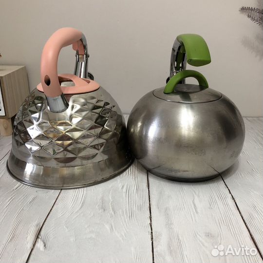 Чайник со свистком для плиты