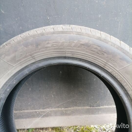 Yokohama Bluearth ES32 205/60 R16