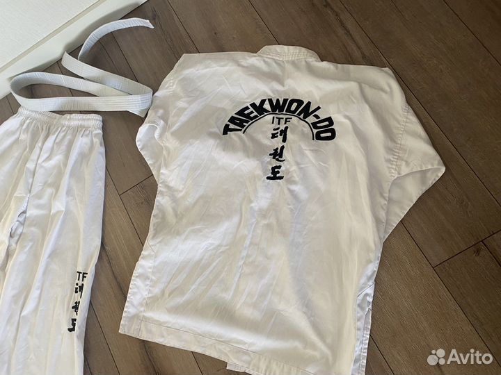 Костюм для тхэквондо с защитой