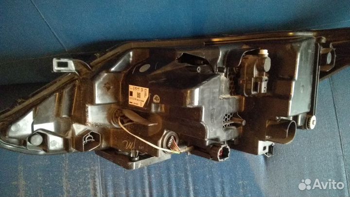 Nissan Qashqai Фара правая