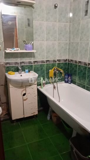 4-к. квартира, 63 м², 2/5 эт.