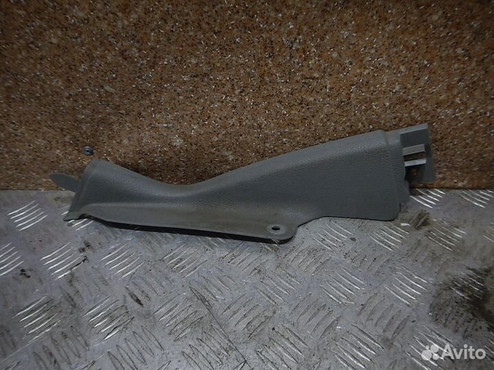 Обшивка/накладка стойки Renault Clio