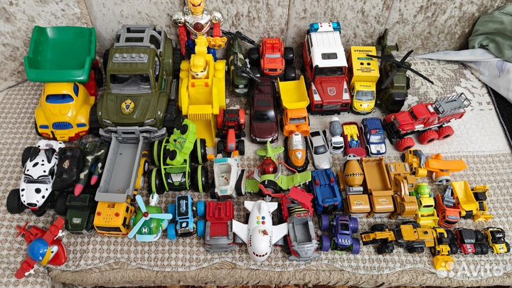 Детские игрушки машинки