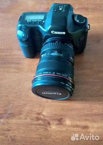 Зеркальный фотоаппарат canon 5d с объективом