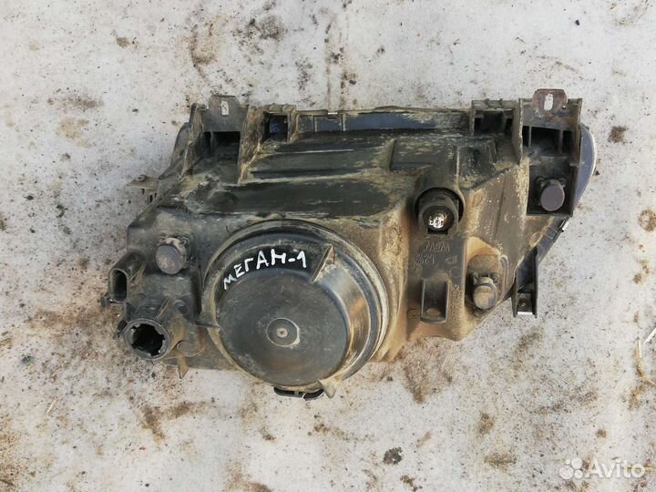 Фара передняя Рено Меган 1