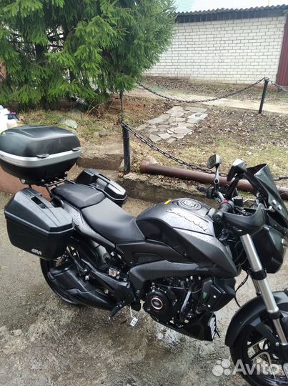 Мотоцикл bajaj dominar 400